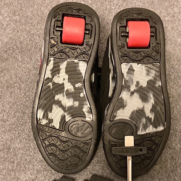 🎄🎄 Heelys boys girls 5 youth new w/ TOOLS bnwot! - Picture 3 of 5